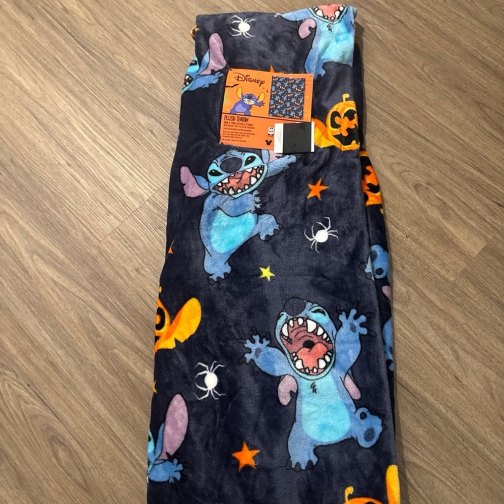 Disney stitch fall Halloween throw blanket